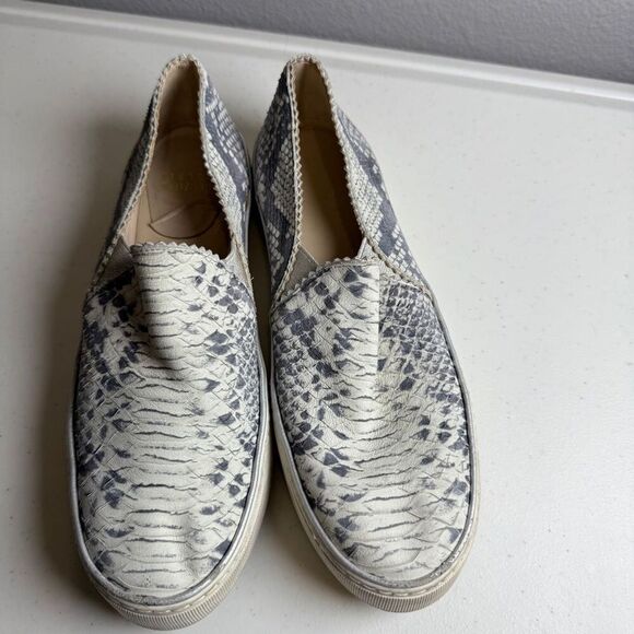 Stuart Weitzman Womens Sneakers Size 7 Platform Snakeskin Slip-On - Picture 9 of 9